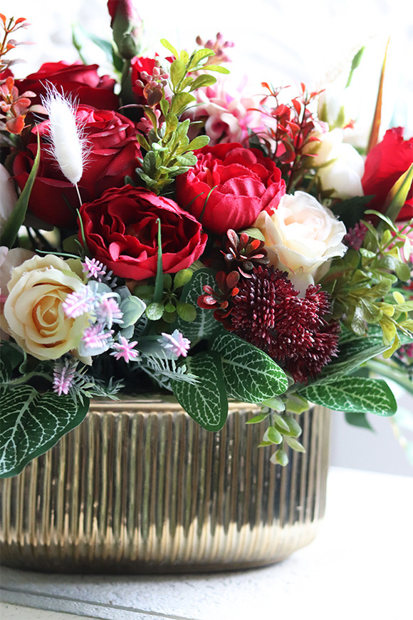 bogata kompozycja w złotym naczyniu, Goldie & Red 2