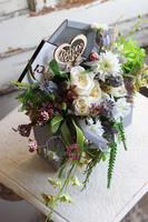 bardzo urocza koperta / flowerbox z czekoladkami, Rejoli Chocolates, wym.30x35cm  