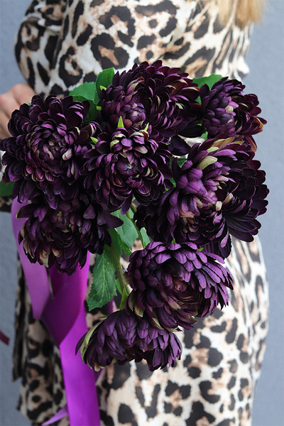 Chryzantema Memory, bukiet chryzantem, fioletowe