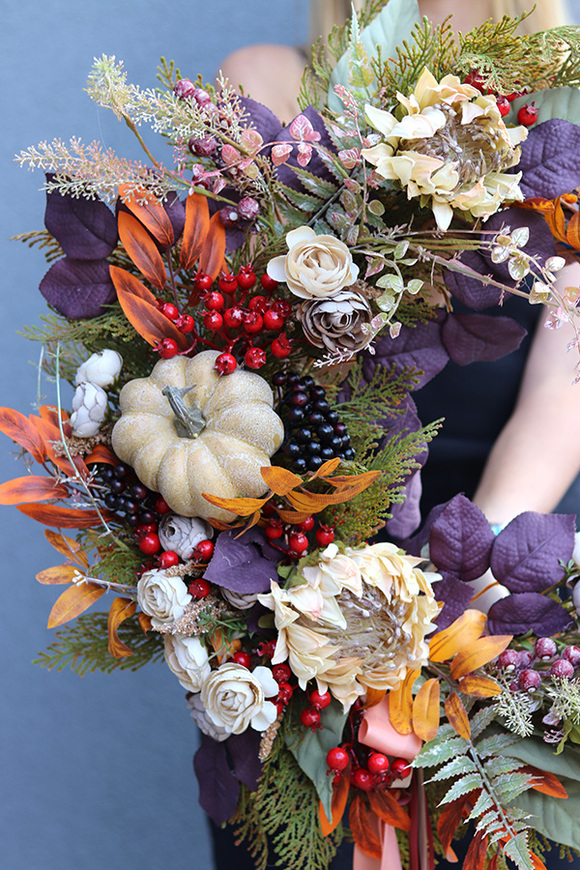 Jesienny Dom, asymetryczny jesienny wianek z dynią, śr.50cm