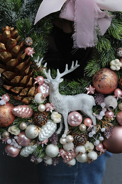 świąteczny wianek, Pudrovy Renifer 3, śr.40cm