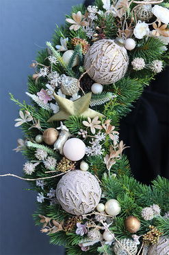 OD RĘKI Deco Beige&Gold, zachwycający świąteczny wianek, śr.54cm