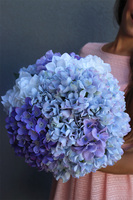 bajeczna kompozycja z niebieskich hortensji, Kleonisa, wym.32x27cm 