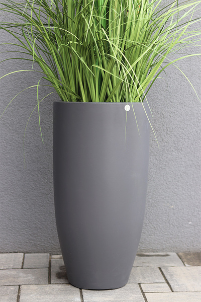 Jessica Grande Fiberglass Grey, sztuczna trawa w donicy