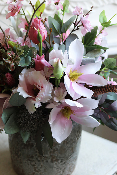 Adelita Magnolia, kompozycja kwiatowa