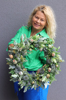 Makówki, zielony wianek na drzwi