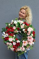 Molivia, czerwono - różowy wianek dekoracyjny, śr.49cm