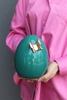 Motylek Emerald, jajko wielkanocne figurka