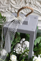 Angelo Garden Wood Bielia, kompozycja nagrobna z aniołem w lampionie