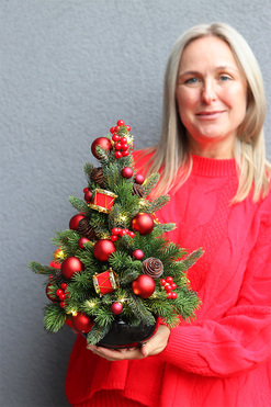 Mini Choinka, realistyczna choinka świąteczna z przybraniem, wys.38cm