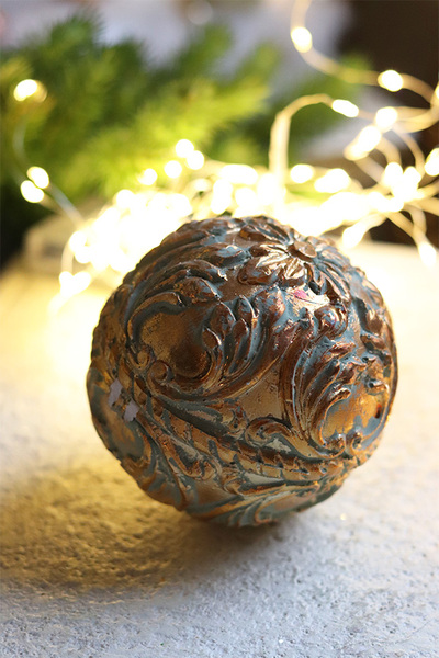 Gold Line 1, dekoracja kula złota