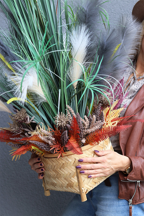 Coco Jumbo, sztuczna trawa w koszu z ziołami