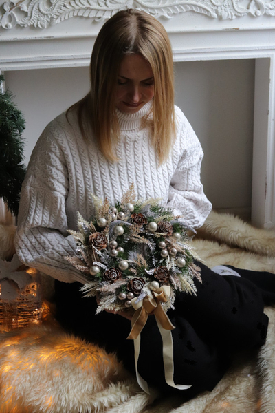 Zimowe Zacisze, świąteczny wianek na drzwi