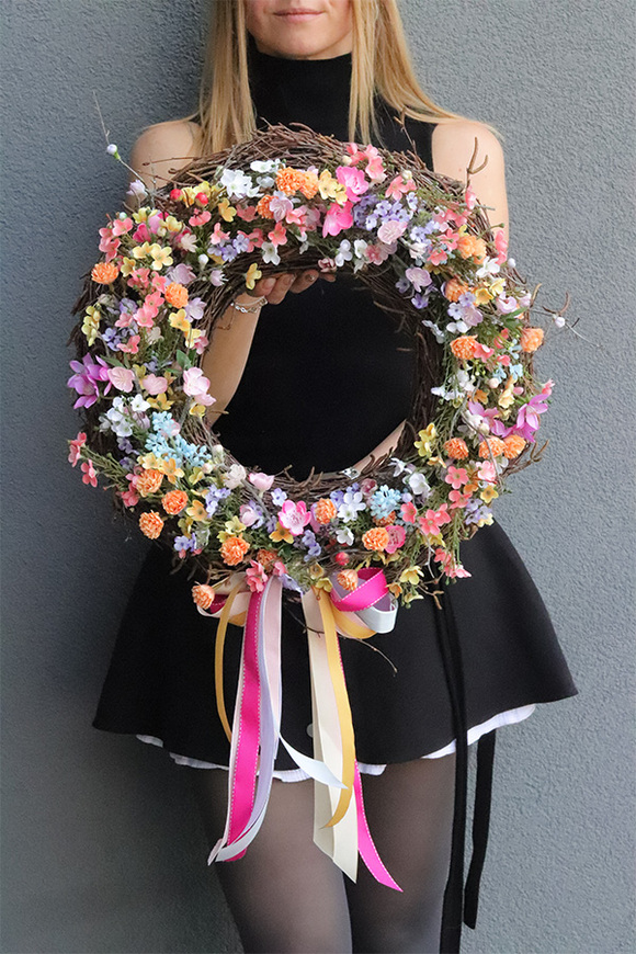 Kolorowa Wiosna, wianek dekoracyjny na drzwi