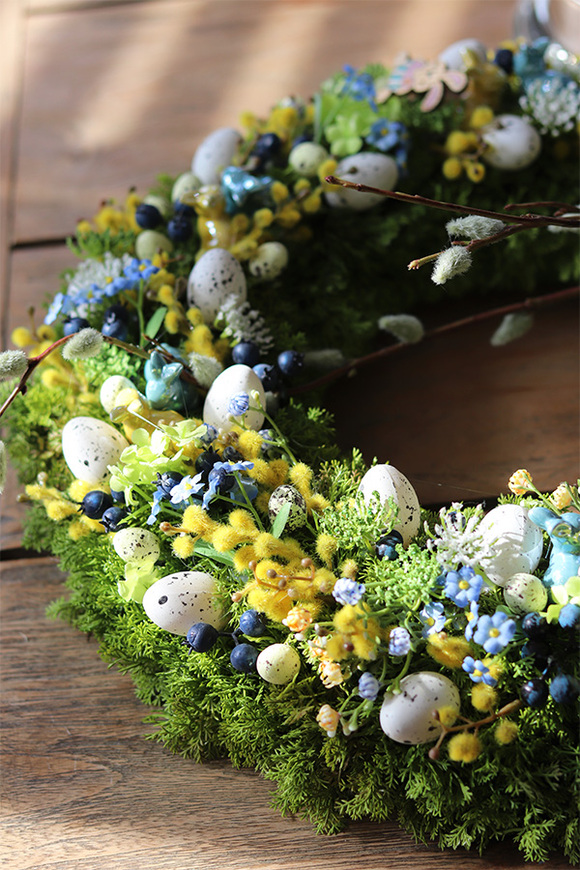 Eveline Easter, wianek wielkanocny z niezapominajkami