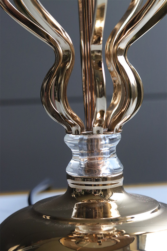 Ballea, elegancka lampa stołowa