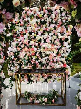 Wypożyczenie jednostronnej ściany kwiatowej, Maria Antonina, 1 m2