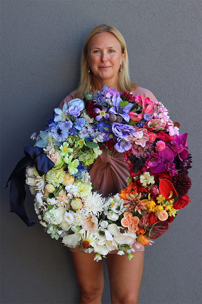 Cororrte, tęczowy wianek kwiatowy