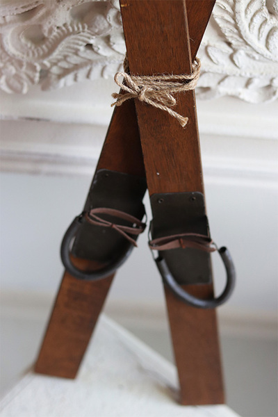 Narty, dekoracja świąteczna