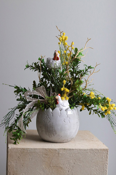 Wykluty, stroik wielkanocny z kurami