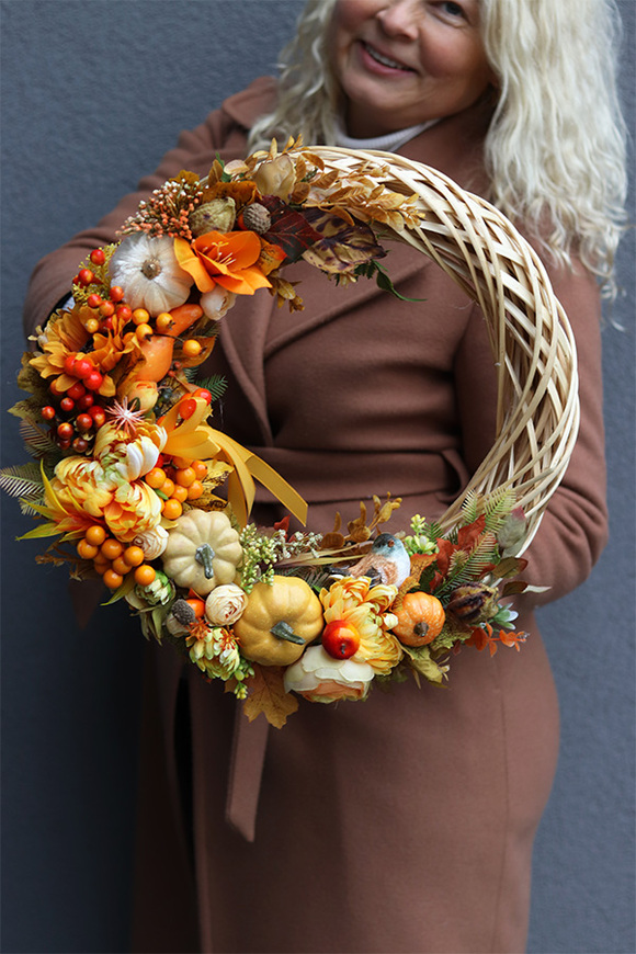 Dyniowy 2, asymetryczny jesienny wianek z dyniami