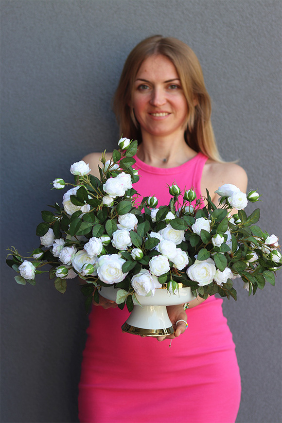 Bianca Dortmund, kompozycja kwiatowa w pucharze