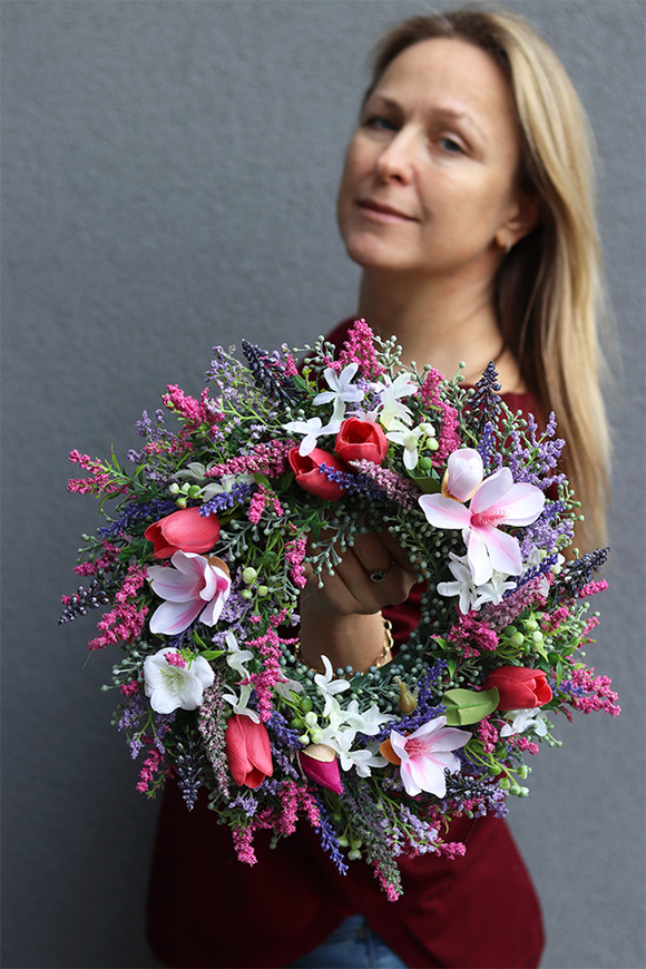 Pinky Spring, wiosenny wianek z magnolią