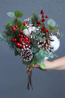 Eukaliptusowy Red, zimowy bukiet z bawełną