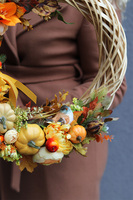 Dyniowy 2, asymetryczny jesienny wianek z dyniami