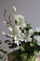 Wiosenna Magnolia, dekoracja nagrobna w misie