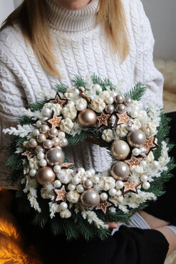 Cozy Christmas, świąteczny wianek na drzwi, rozp.32cm