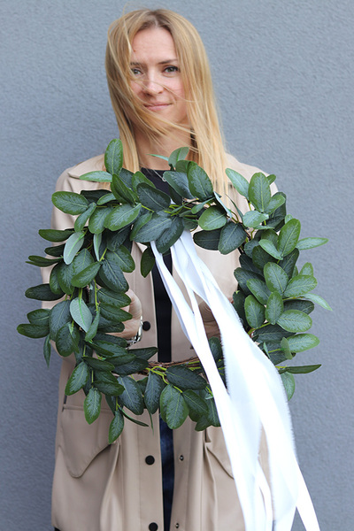 Eukaliptusovy, zielony wianek na drzwi