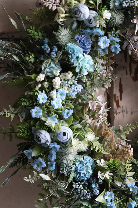 atrakcyjny wianek na Twoje drzwi, Manfredo Blue 2, śr.46cm 