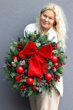 Decoratoria Red, bożonarodzeniowy wianek z kokardą, śr.54cm 