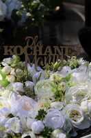 Biała Dama, wieniec nagrobny z dedykacją, wym.43x43cm