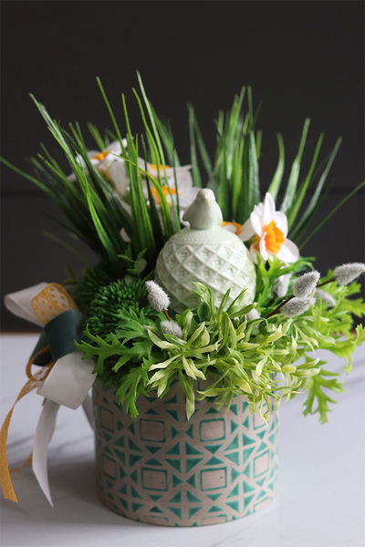 Bird in Flowers, stroik wielkanocny z ptaszkiem