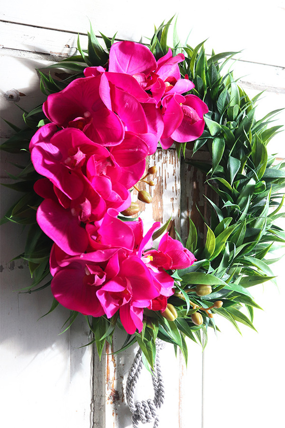 asymetryczny wianek z chwostem, Orchidelia Power Pink, śr.42cm 