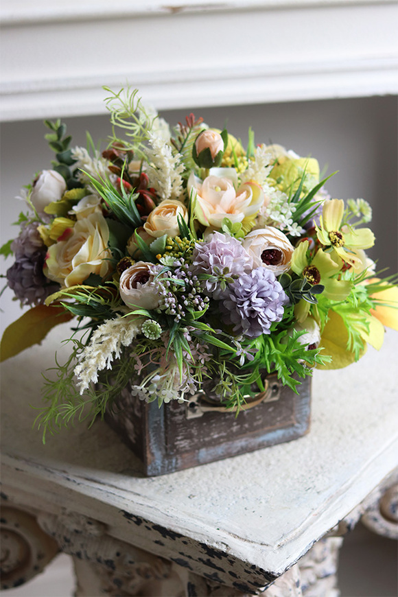 Menita, kompozycja marynistyczna w szufladzie	