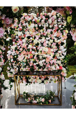 jednostronna ścianka kwiatowa, Maria Antonina wys.2m x szer.3m, wypożyczenie 