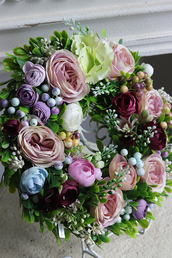 Klementi, dekoracyjny wianek na drzwi