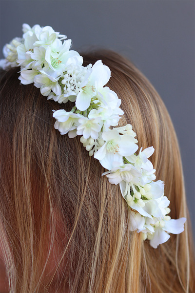 wianek na głowę z białych kwiatów Belle Felice, rozmiar uniwersalny