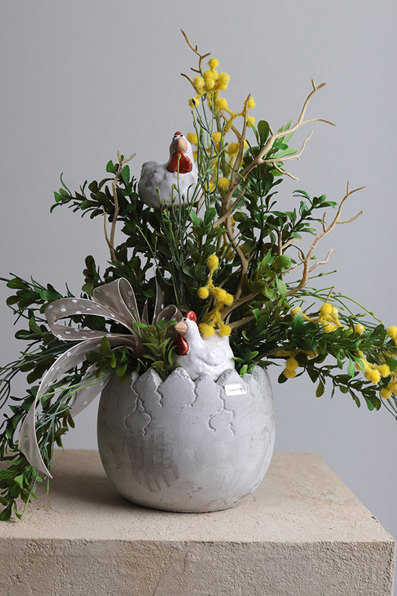 Wykluty, stroik wielkanocny z kurami