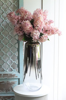 Bzy Luxury Silver, bukiet kwiatów w wazonie