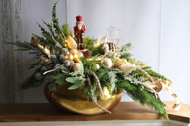 Golden Christmas Lux, świąteczny stroik LED z dziadkiem