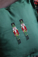 Xmas Nutcrackers, świąteczna poduszka, zielona