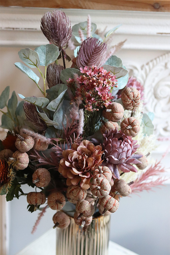 Fall Extra, jesienna kompozycja kwiatowa w wazonie