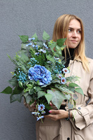 Bluesferia, bukiet nagrobny we wkładzie