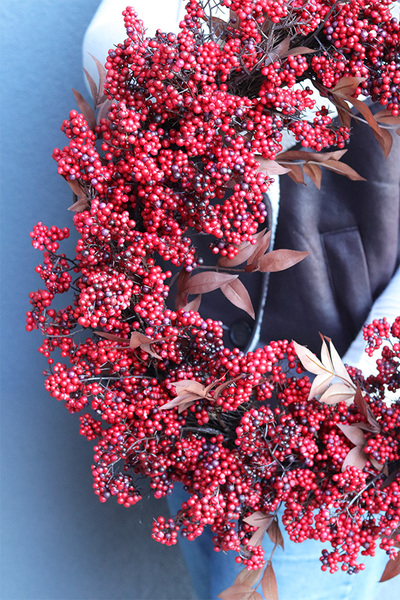 Czerwień Korali, zimowy wianek owocowy