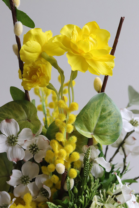 Mireni, wiosenna kompozycja w misie