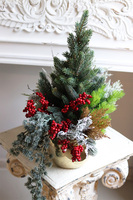 Zimowa Hacjenda, realistyczna choinka świąteczna z przybraniem